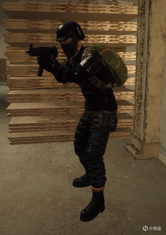 5个高级物资区,每个物资区都会有4名人机守护(3名二级套 冲锋枪人机 1