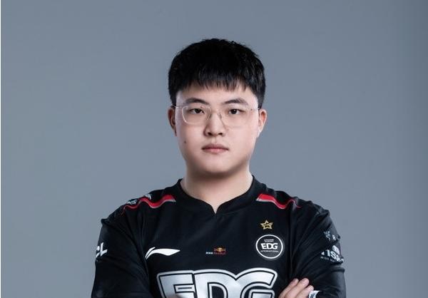 Uzi復出加盟EDG 首戰門票炒瘋：價格翻10倍