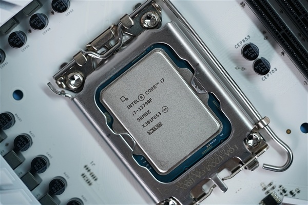 中國內地市場特供！Intel i7-13790F處理器圖賞