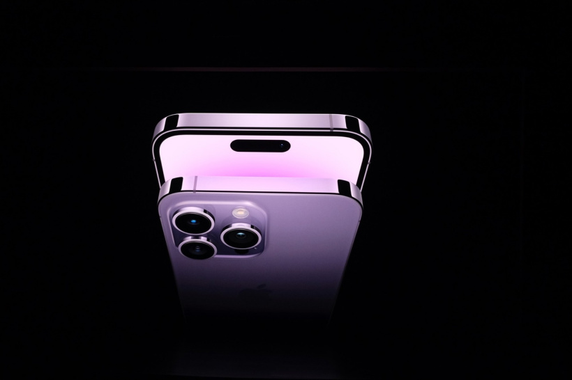 蘋果官網圖片確認 iPhone 14 Pro / Max 配備“感嘆號”挖孔屏幕