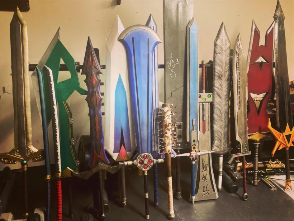 《最終幻想7》真愛粉自制了原版中克勞德的全部16把劍