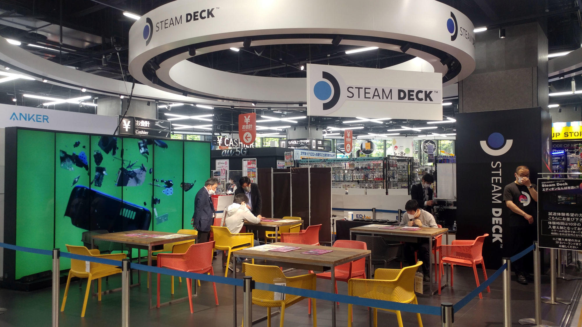 日本首家Steamdeck掌機實體店開業！外媒分享現場照