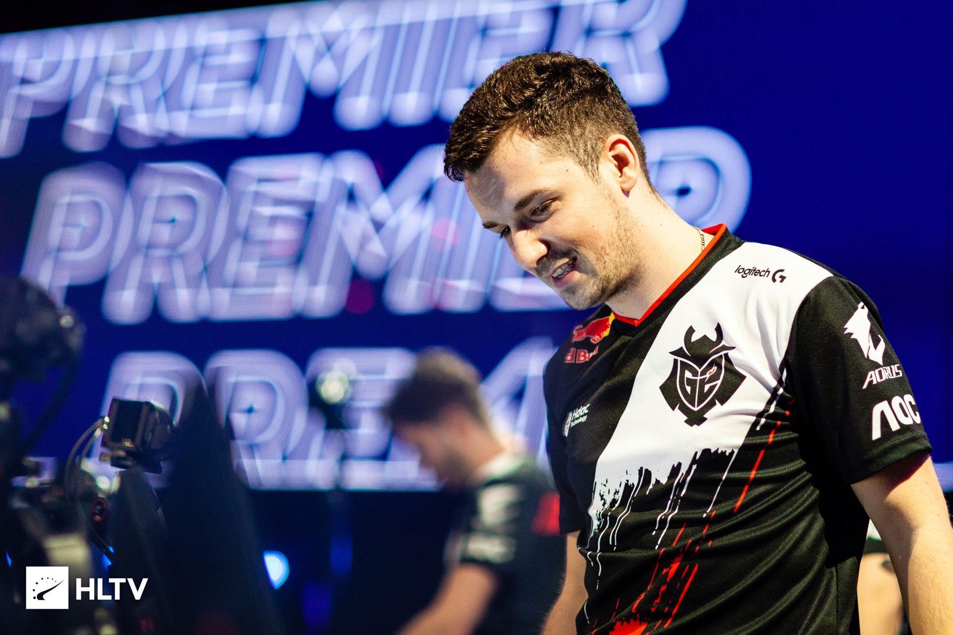 hunter-:曾发誓再也不玩cs:go,niko给我买了电脑助我走上职业道路