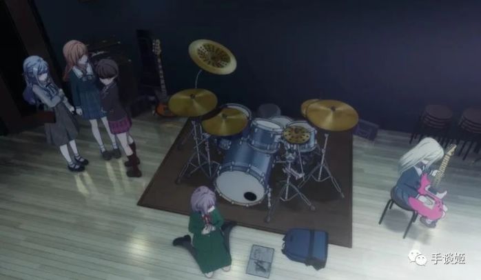 小天使误入重女窝，当季新番追得最爽的一部！