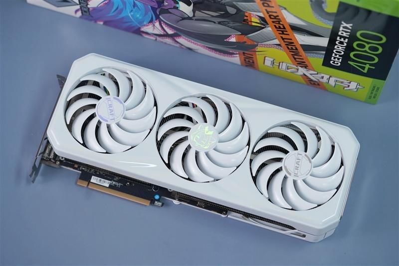 铭瑄RTX 4080 iCraft OC16G瑷珈显卡评测：三风扇稳压71℃