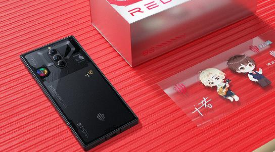 紅魔 8S Pro + 手機 24GB+1TB 版開售，售價 7499 元