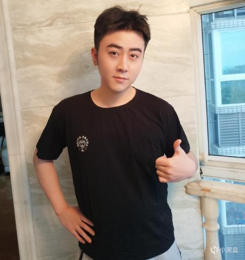 蛇哥直播生孩子引热议,人气高达56万被超管封禁