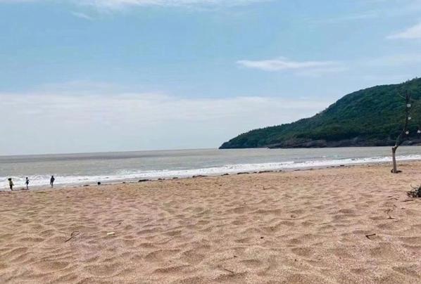 中国第一无人岛2868万元成交：小岛环境秀美 39年使用权