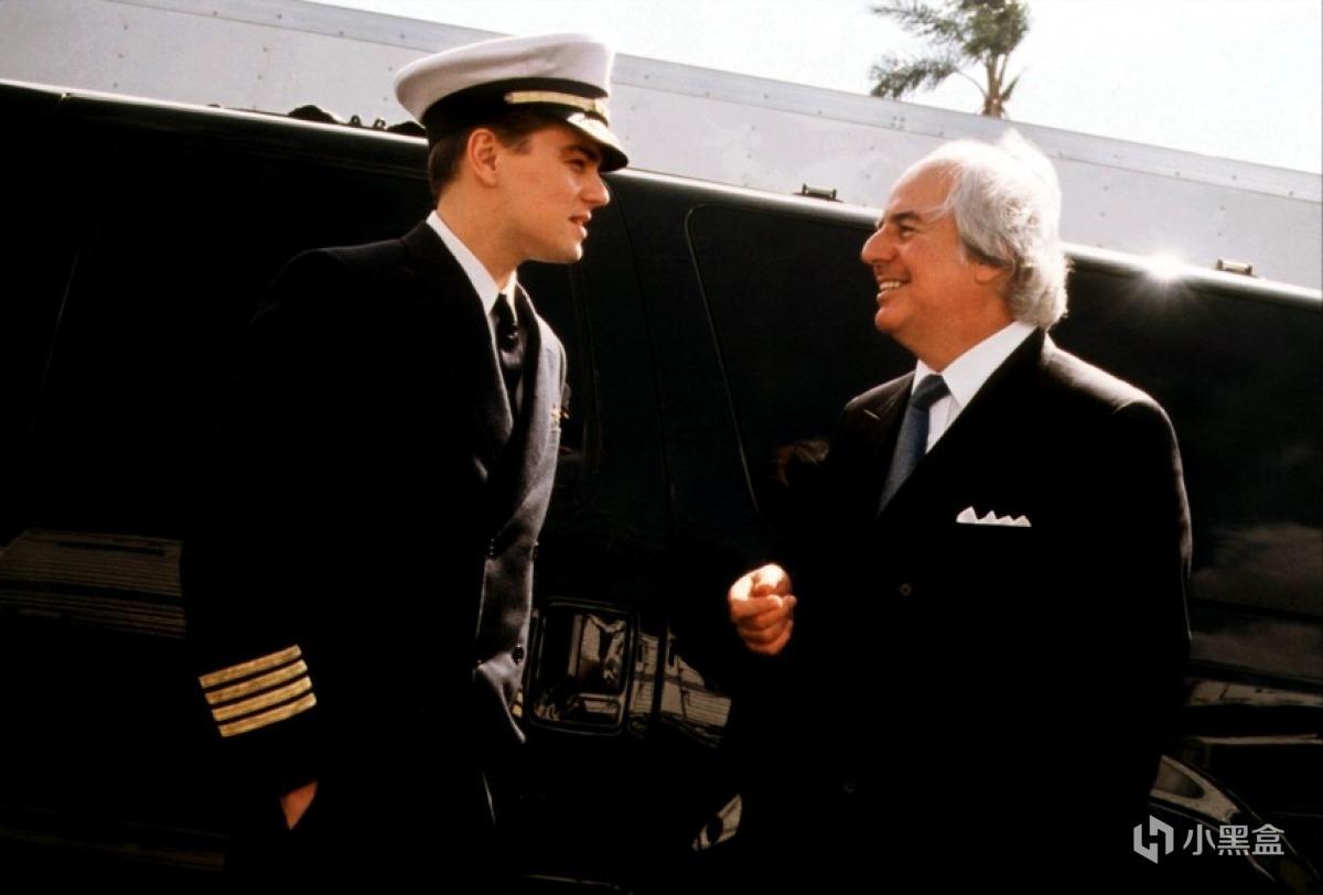 《逍遥法外》:充满温情的犯罪片电影,斯皮尔伯格的猫鼠游戏